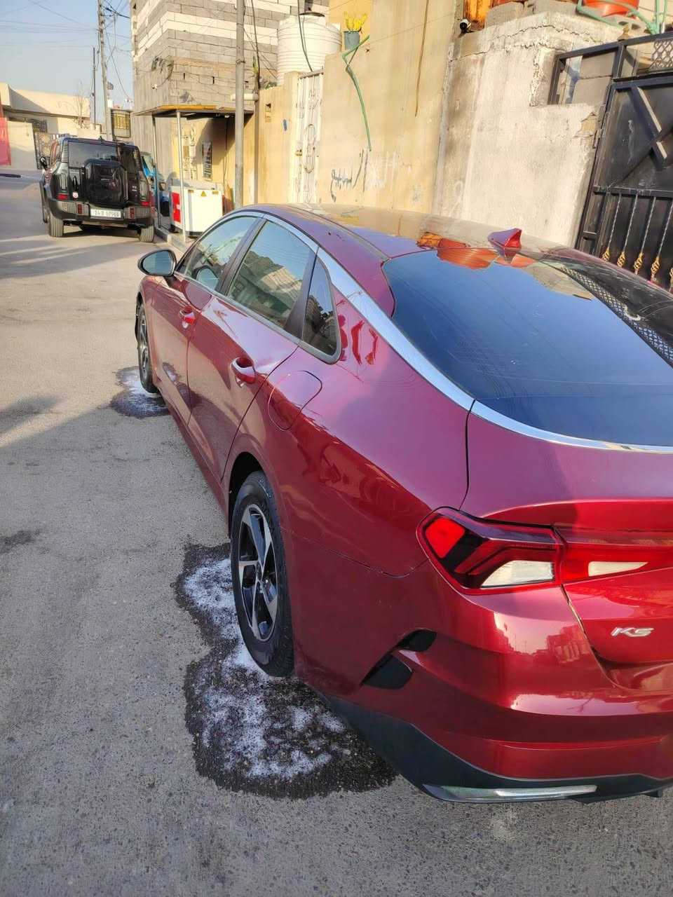 سلام عليكم سياره كي فايف مديل 22  جيتي لاني فول مواصفات ماعده الفتحه سياره جاهزه كير مكينه كفاله حداده تبرين تخم تأير سياره بيه جاملغ وبنيد معوقين وكاله عامه ثاني يوم مكان بصره رقمي *********** سعر 125 وبيه مجال بصيط
