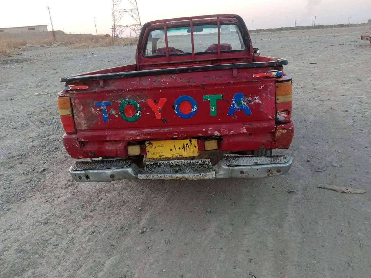 بيكم تيوتا موديل 85 كير ومحرك شرط والكشر جدام العين  السعر 12 وبي مجال العنوان كيارة اتصل ***********

