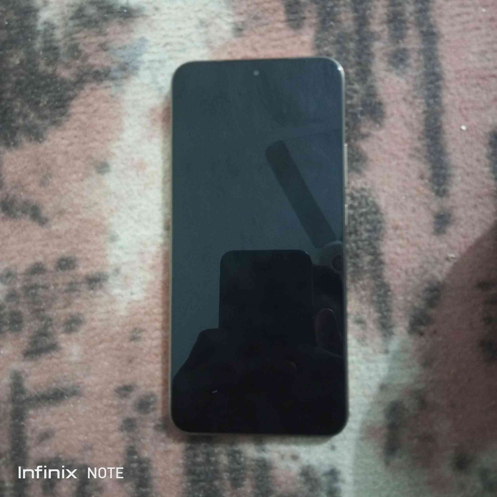 هونر x9d ذاكره256 عشوائيه 12+12 نضافه 100 بطاريه8300 شحن لاسلكي ملحقات شاحنه فقط  السعر 350
الهاتف ***********
المكان الناصرية مدينة الصدر
