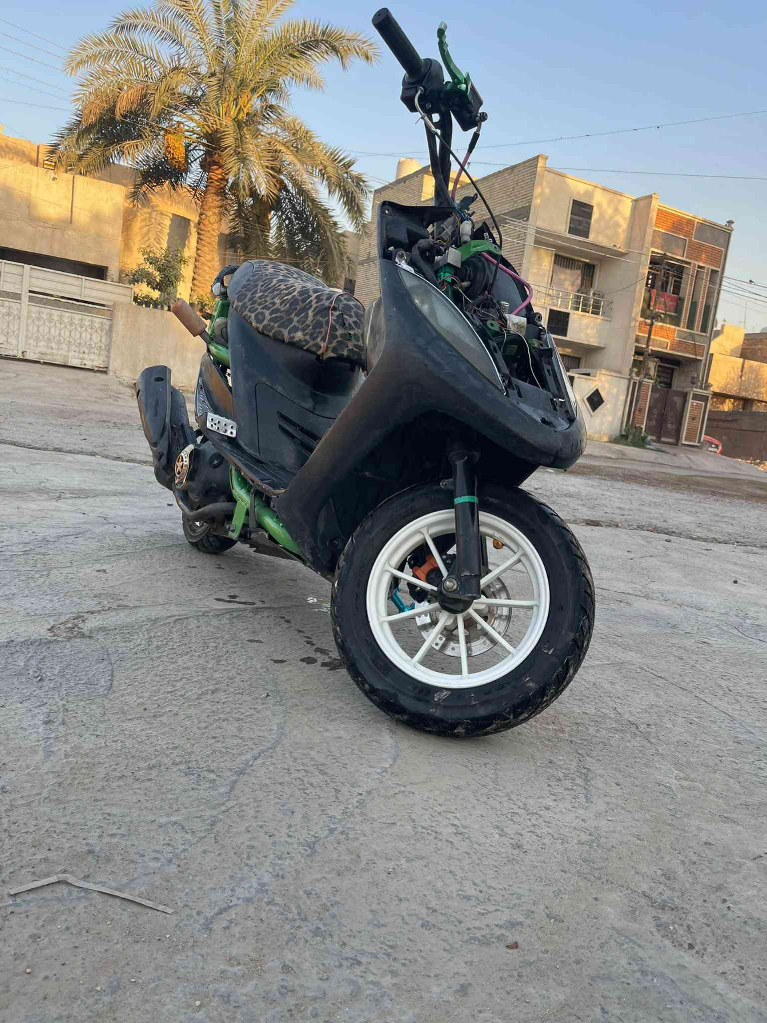 ماكس عدله للبيع الدراجه ٥٥ شلعه وعدل خير من الله السعر ٤٠٠ وبيها مجال رقمي واتساب ***********
