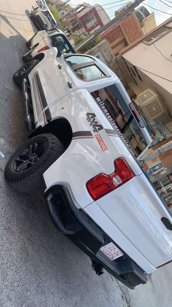 شفرليت سلفرادو • مرور • لوحة