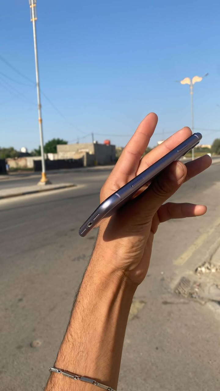 iPhone11
بطاريه 77 
جهاز برغي مامفتوح بي تفحصه بإيدك جهاز نضيف والنضافه 100‎%‎
للتواصل والاستفسار ***********
واسط الصويره سبيس
