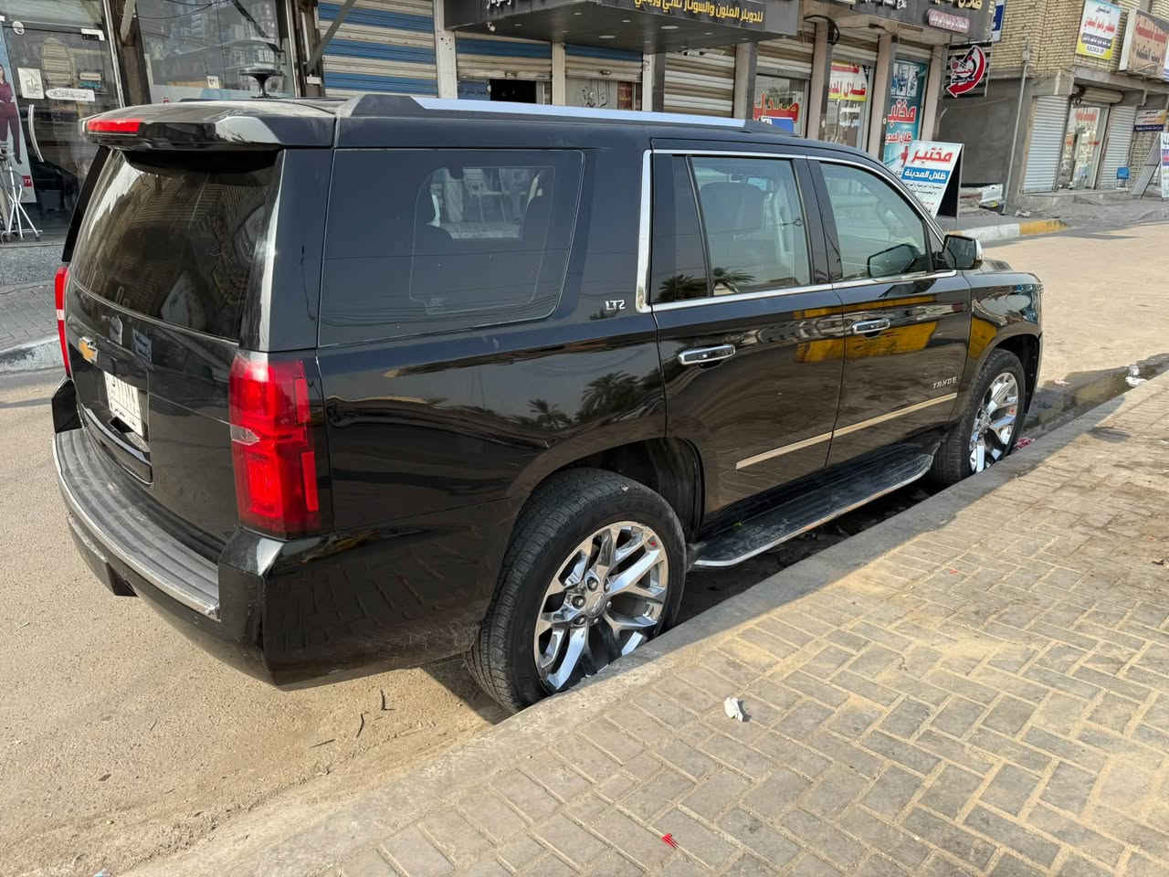 تاهو LT • محرك 5300 • فتحة سقف