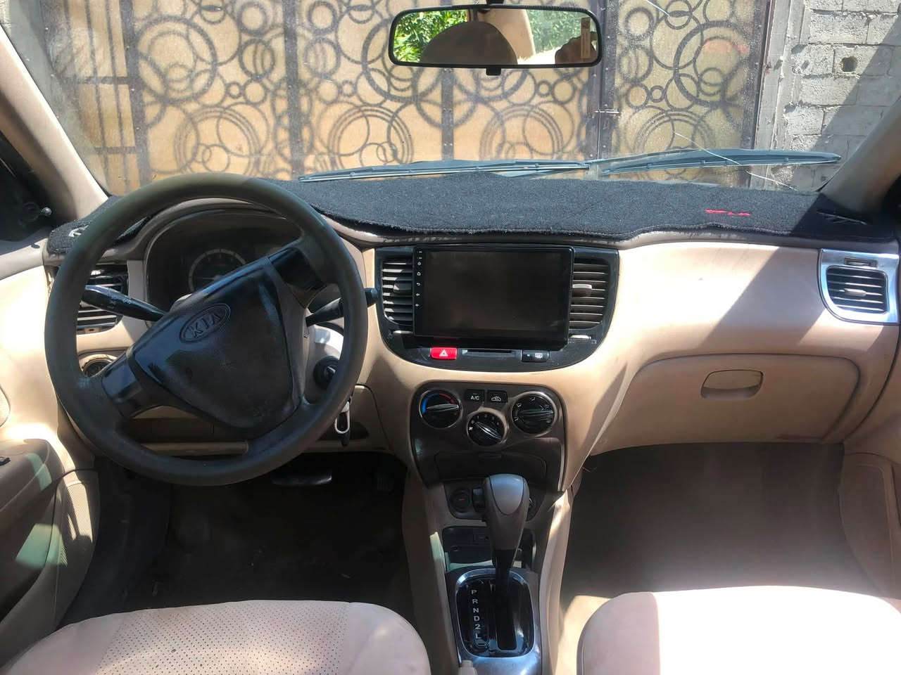السلام عليكم
ريو موديل 2009 سياره جديدة تخم تاير كير مكينه صدر باتري كله جديد شاشه كامره خلفيه سياره جاهزة من كلشي اي نقص مابيهة فقط تبريد بي ليك كمبريسر جديد راديتر جديدة كله جاهز بس ليك سياره صبغهة جديد ومكصوصه جنطة ولبقي كله سليم دوشمه جديدة كهربائياتهة كلهة شغاله سيارة باسمي هزة جديدة مصفرهة هيئة وغرامات 
سعرهة 58 وبيهة مجال 
عنواني بغداد دوره هورجب 
للستفسار اتصل 
***********
***********
