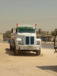 لبيع سكانيا مسجل تنكر ماء حوضي  محرك ستاندر لا صرف ولا بخار كير جديد ا...
