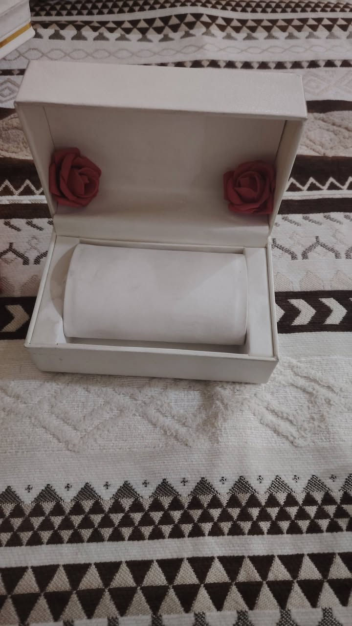 تصفيه غراض علبه سوعه للبيع
العنوان النجف الاشرف

***********
