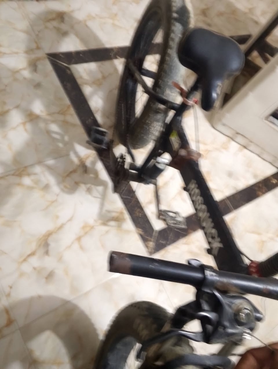 سلاح عليكم مبرده نظيفه شغاله السعر 60الباسكل الصفر السعر 65البسكل الجبلي السود 50صاحب الغراظ هاذه رقمه ظيفو وتساب فقط متاجد مكانه الحر ‏‪***********‬‏
