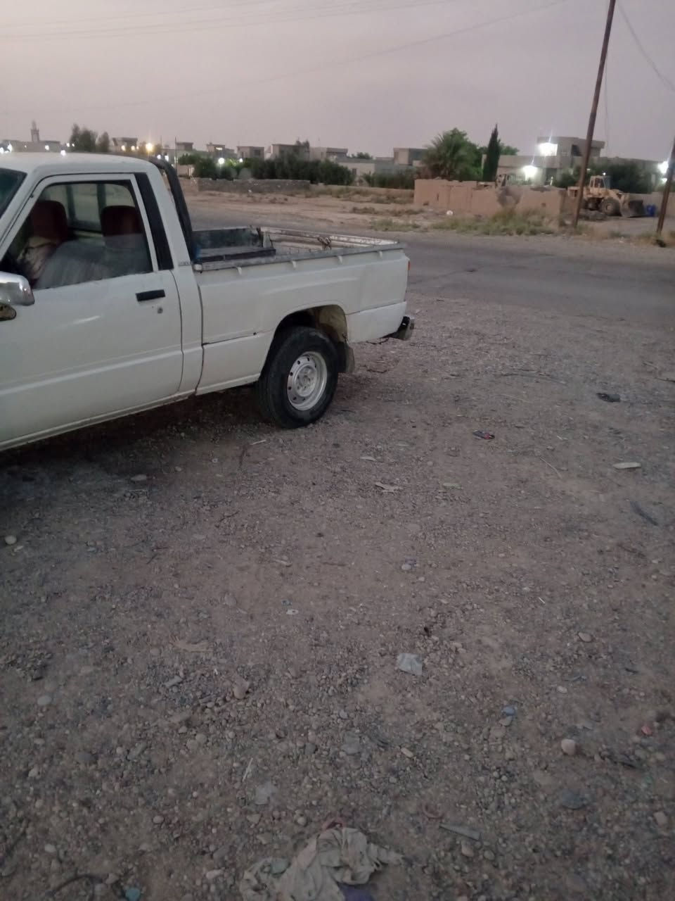 هايلكس ٨٥ • محرك نضيف • تايرات جديد
