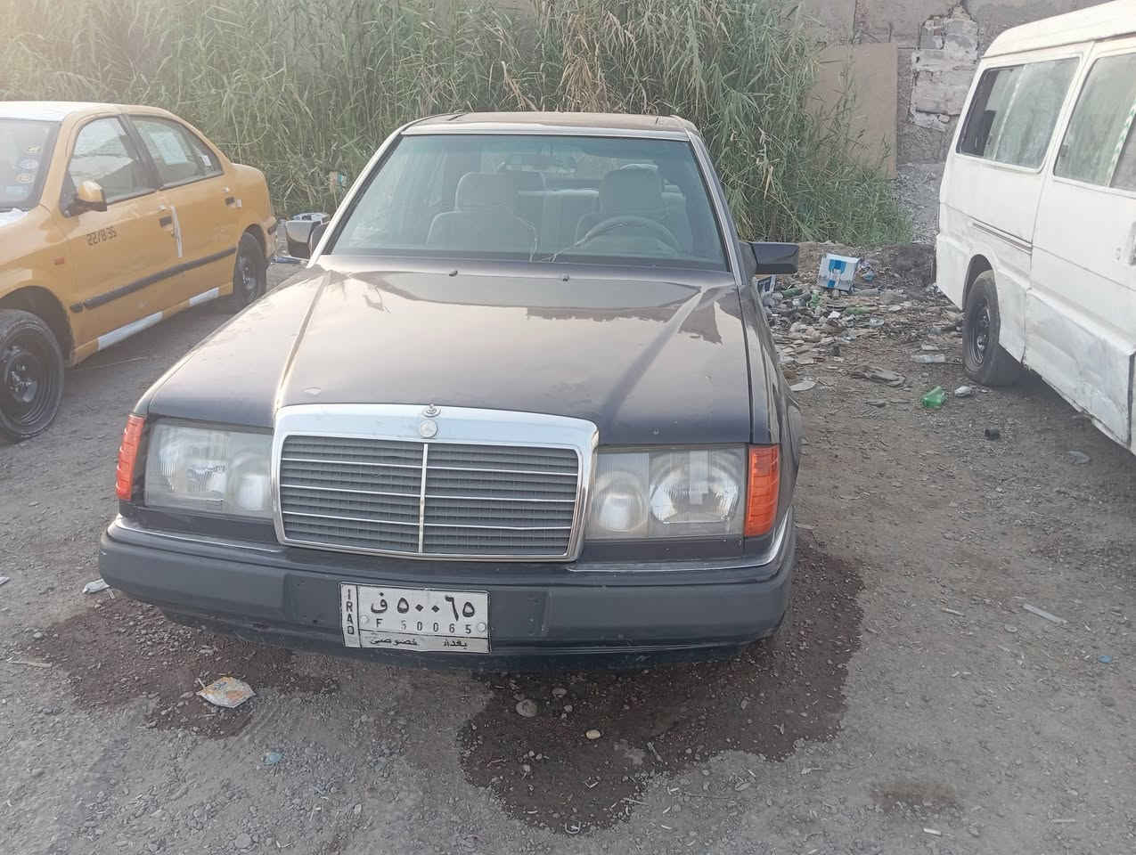 سياره مرسيدس 2 محوره جير ومحرك بطه موديل 87 حلوه السياره حداديه رقم بغداد تحويل وكاله طلب السعر المطلوب 25 ورقه رقم الهاتف ***********. مكاني بغداد حي اور
