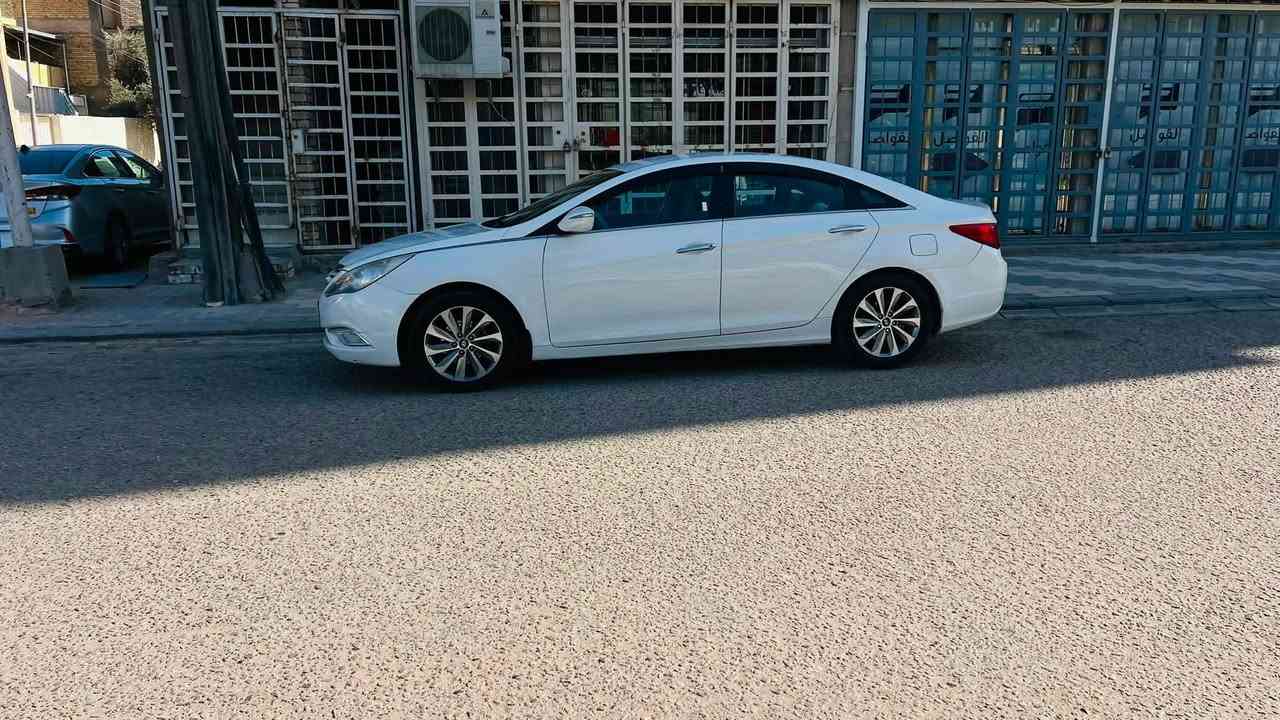 السلام عليكم من رخصه مدير الكروب سوناتا ٢٠١٣ خليجي رقم كربلاء موصفات السياره تحكم جهتين شفتات ستيرن مري شفط كير دكمه داخل بيجي موصفات السياره معروفه ويل كب ١٧ روم سياره بسمي ارقام إنكليزي بيه قطعتين تبديل وقطعه صبغ مكان بابل رقم *********** / *********** السعر ١١٧ وبيه مجال
