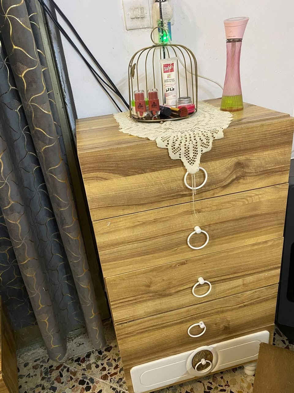 *********** غرفه للبيع التفاصيل على الرقم المكان كربلاء
