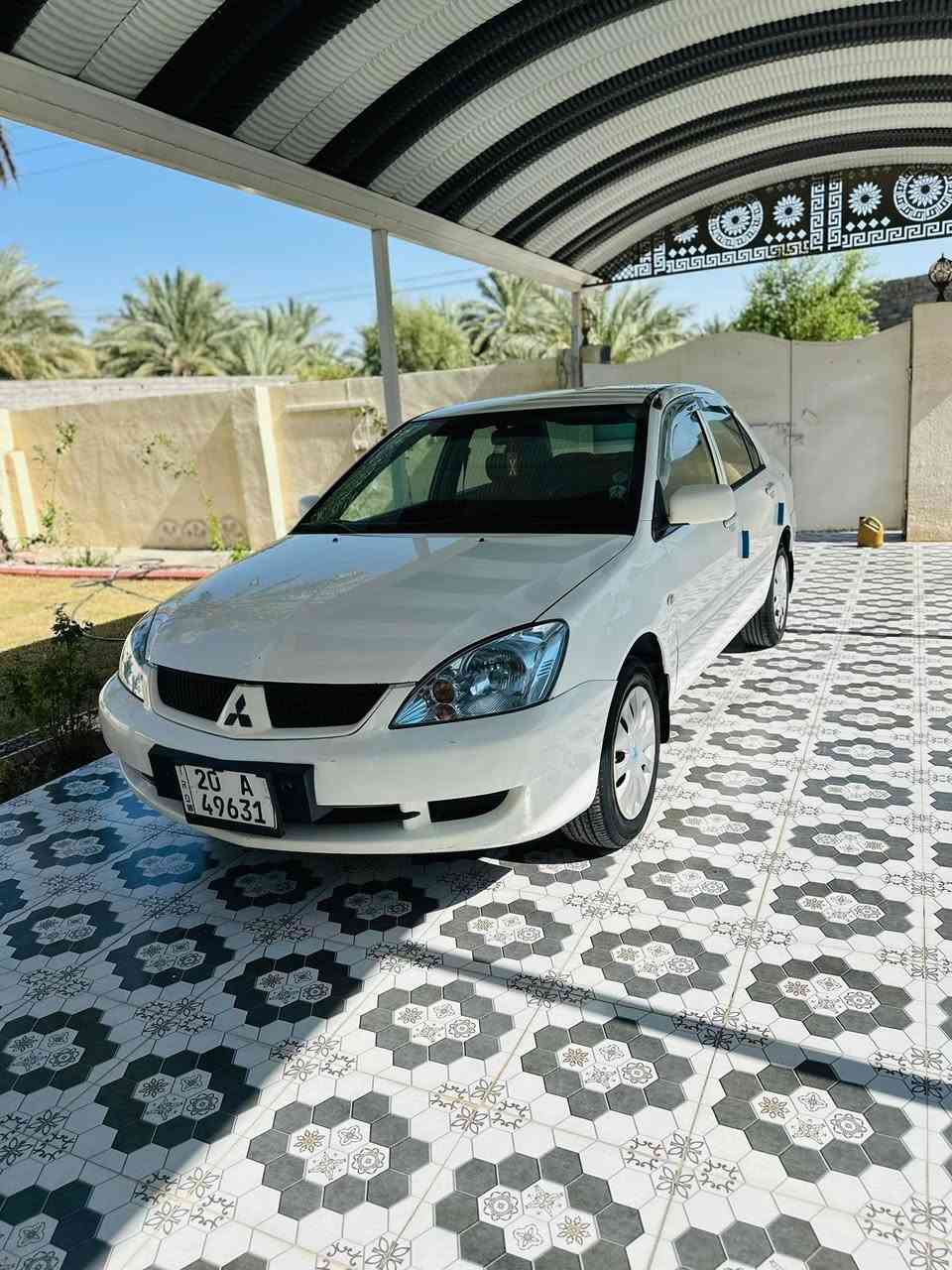 ٢٠٠٩ محرك لابخار ولا مفتوح ميكانيك جديد بيهه صبغ باب خلفيه وهلالات خلفيه ماشيه ١٨٠ 
***********
السعر ٨٣
