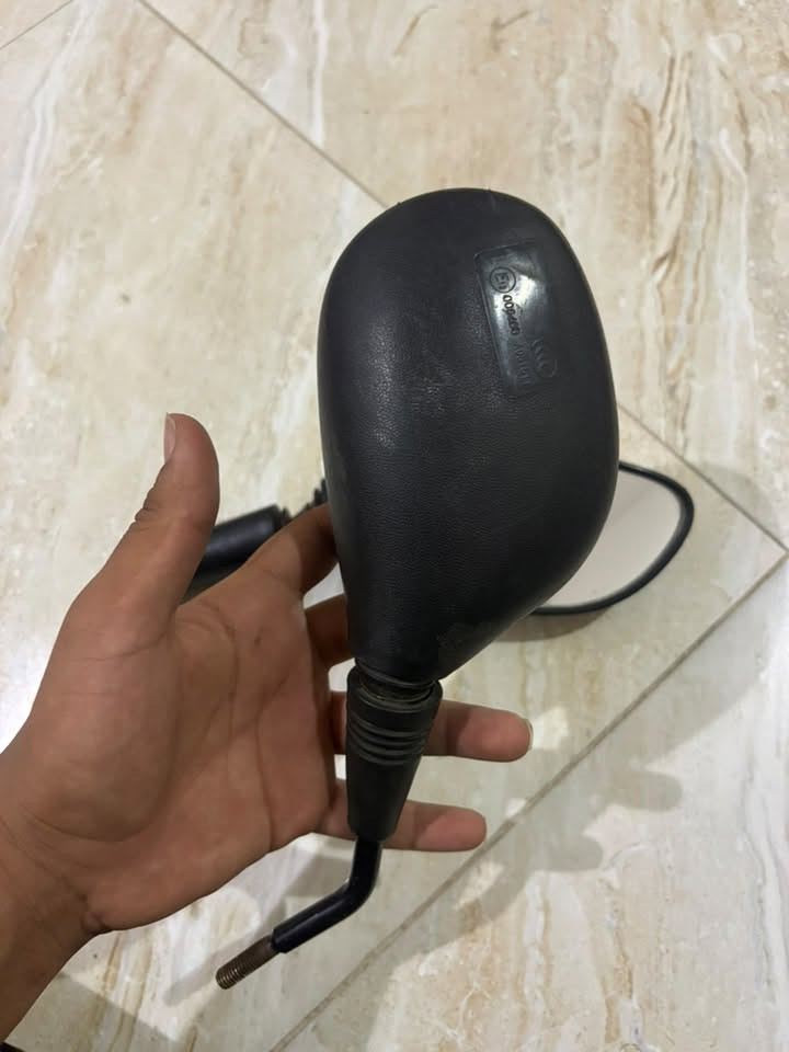 مريي سكنس على ما اعتقد مال فحل دراجتي القديمة يابانيات مو تجاري قيم واخذ شلعة عنواني بغداد العبيدي ***********

