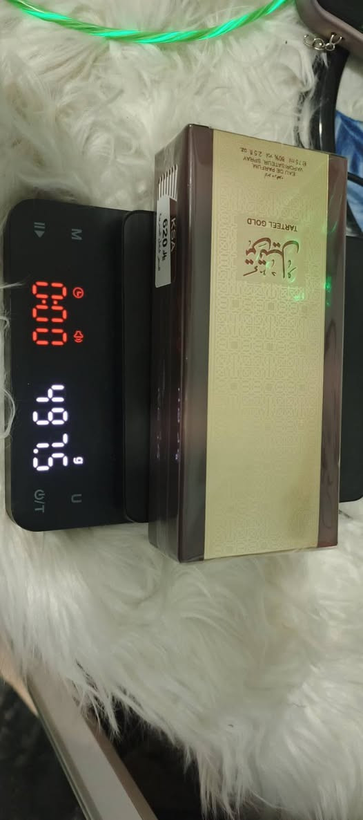 عطر ترتيل الشهير من عطور العربية للعود شرط اصلي وكاله وموضح حتى وزن العلبه نصف كيلو تقريبا  وكبس شركه بعده سعره بالوكاله ٦٣٠ ريال مايقارب ٢٥٠ الف عراقي سعر البيع عندي ١٣٠ الف شامل التوصيل لكل العراق متوفر من عنده قطعتين فقط
