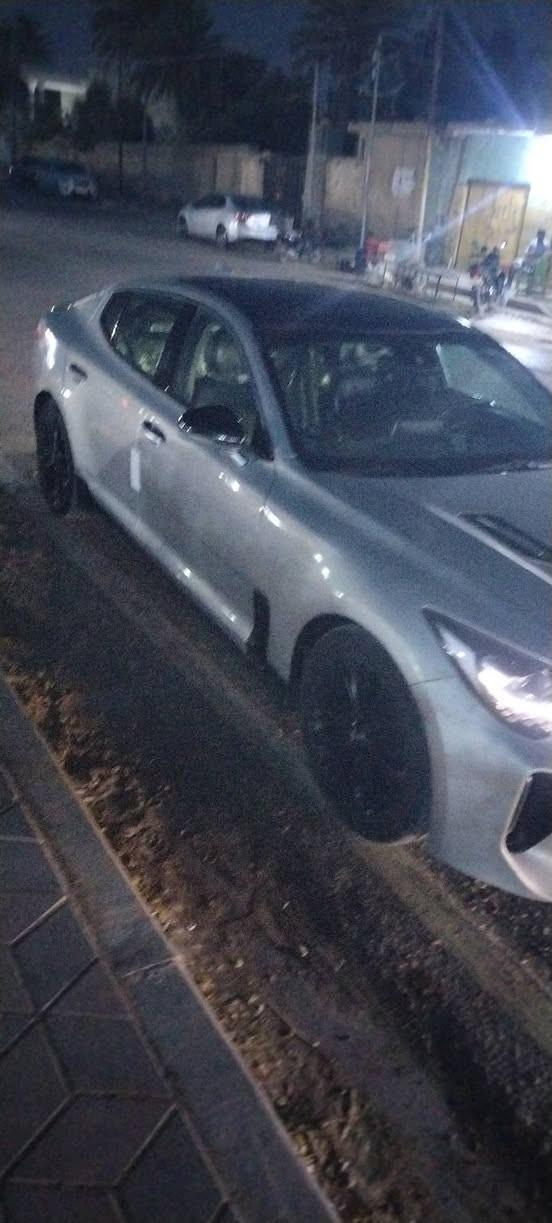 كيا ستنكر ٢٠١٨
السياره جديده ومل جناي
اضرار خشم البنيد والجملغ بدون دواخل سعره 140 الاستفسار عن هذا الرقم ***********
