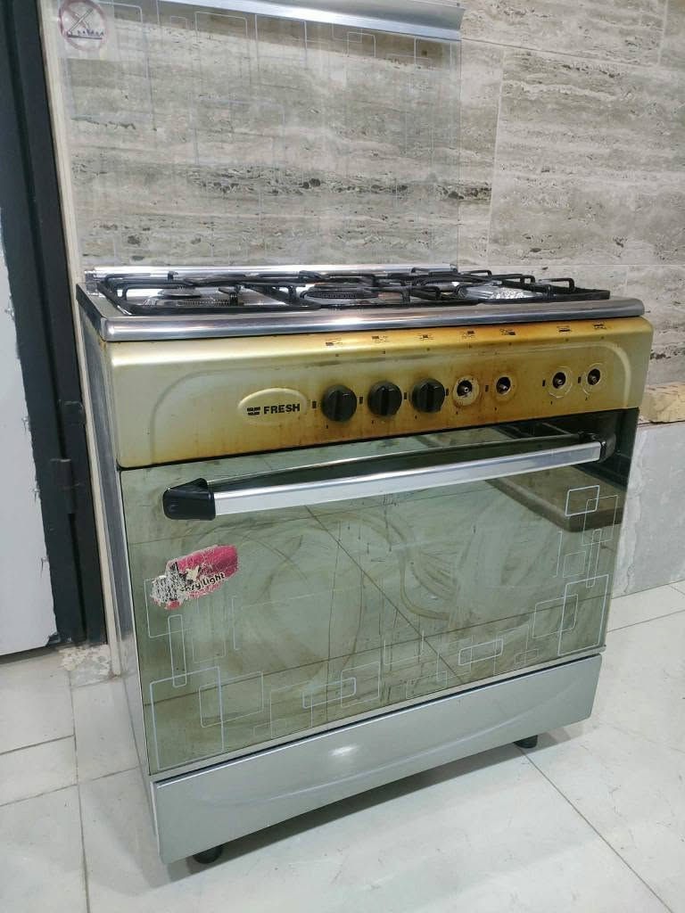 طباخ فرش مصري شغال كله بيه فقط عين وحده متشتغل ولباقي كله شغال سعره ١٢٥ وبيه مجال *********** النجف, العراق
