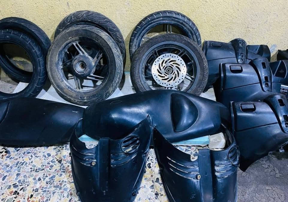 السلام عليكم، متوفر غراض تفصيخ بلادي مال pcx (بيسي  اكس) الجيل الاول فقط فقط مكاني بغداد شهداء البياع يوجد توصيل جميع المحافظات، رقمي *********** اي استفسار اتصال او مراسلة واتساب فقط غير متواجد ع الفيس ومتوفر تصليح وبلخدمة
