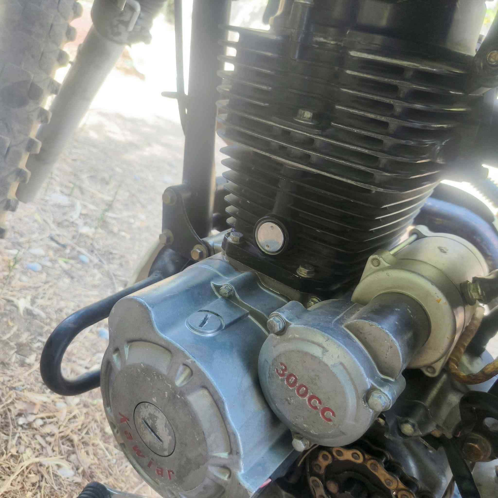 السلام عليكم قفاز 300cc موديل 2023 مبدل ولفات سلف نگره كهربائيات كلها شقاله فقط سعر 650 بي مجال ويرهم مراوس للأستفسار خاص او اتصل. ***********
