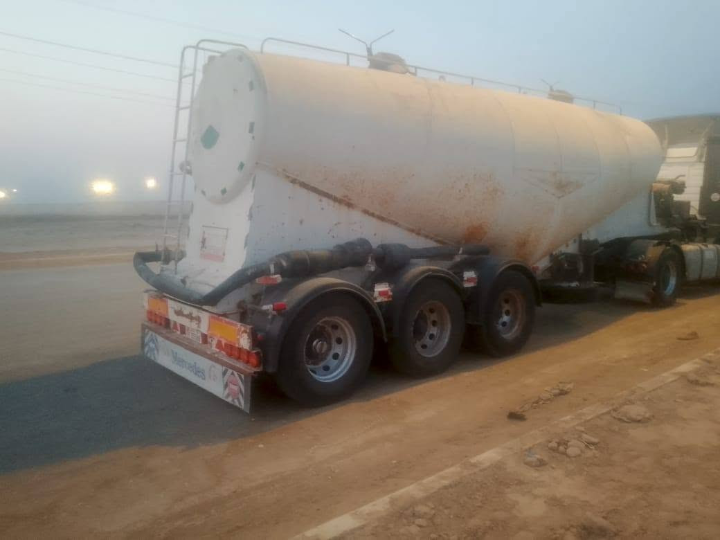 سايلو 7لبيع ضاغطة نضيفة تفريغ نص ساعة مزوج تخم تاير جاهز لعمل ماعايز برغي 80وبي مجال مكان سماوة خاص ***********
