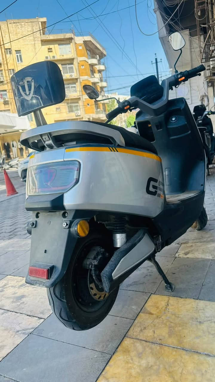 للبيع وبسرعة ⚡ دراجة GS بحالة الشركة!
الحالة: جديدة وصارلها شهرين بس من طلعتها، نظيفة حيل ومامستعملة الهواية.  
 السعر: 700 ألف بيها مجال قليل للجادين.
 المكان: بغداد - الكرادة.
 رقم الاتصال: ***********

@إشارة
