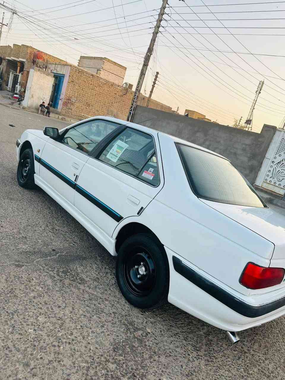 سلام عليكم بيجو موديل 2012 للبيع سياره مكفوله لا ضربه ولا تبديل  مكينه كير حداده تخم تاير تبريد كهربائيات كله شغاله سنويه 2031 سياره جاهزه ما تذب عليه الف سعر 37 وبيه مجال عنوان ميسان العماره رقم الهاتف  ***********
