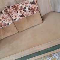 للبيع 150 وبي مجال يحتوي ع 10 مقاعد للبيع 150 وبي مجال يحتوي ع 10 مقاع...