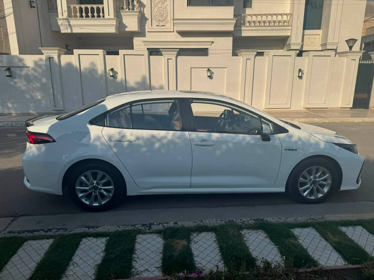 كورلا هايبرد شكل خليجي فول 2024
من معرض باركود 

كشنات جلد 

3 انضمة قيادة

 داخل قرميدي 

 كفالة عامه فقط دعاميه صبغ اثر شخوط 

ماشيه 32  وقابل للزياده 

 سياره واضح كلشي بصور 

بيها كم رصعه فقط 

مكفول من صبغ وبارد 

 150 وبيها مجال

مكان شهداء البياع 

***********
