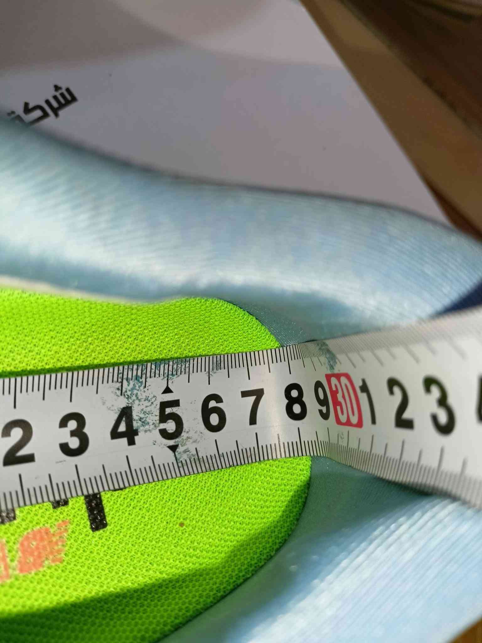 حذاء رينيك. نيو نبلنص اسفل فريش فوم  طبي وبي مسند قدم قياس 45 طول. القدم 28. يوجد توصيل
