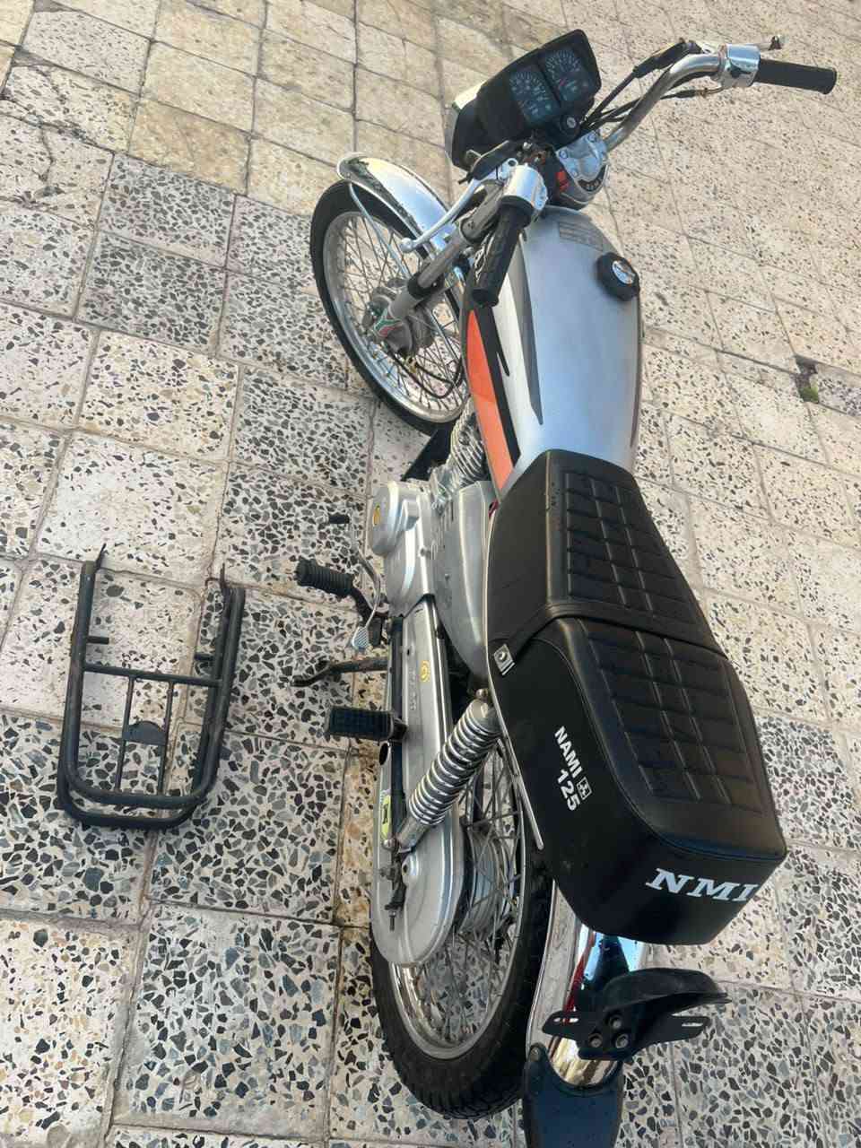 نامه • ما مشت ٧ اشهر • بحاجة صيانة