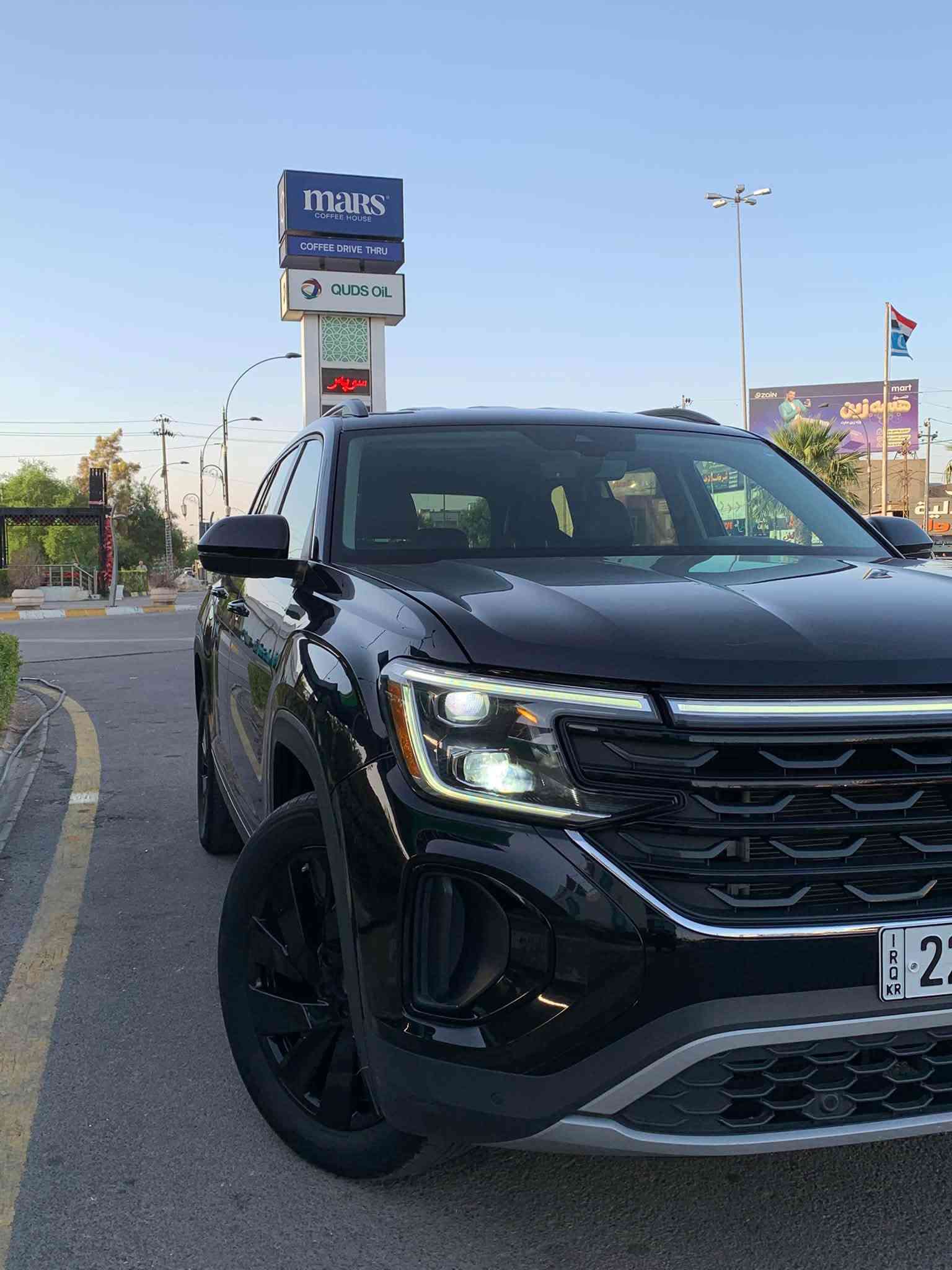 Volkswagen Atlas 24 SE 🇩🇪
فولكس واكن اطلس ٢٠٢٤ se للبيع  

ماشي  السيارة 38 الف كم حقيقي 
محرك 2.0 توربو + كير شرط
270حصان/370 نيوتن متر
مواصفات السيارة كالتالي
تحديد مسار📍
تثبيت سرعة  💯
ابل كار بلي + اندرويد اوتو 📱 

7 راكب 👥
شحن لاسلكي
عدادات ديجتال
تدفئة كشنات + الستيرن
6 وضعيات قيادة 
انارات iq led
حساسات 360 درجة 
نظام قيادة ذكي
ناقل حركة أوتوماتيكي 8 سرعات 4motion
تشغيل عن بعد
دخول ذكي
تشغيل ذكي
انارات ترحيب
نقاط عمياء
كشنات جلد
شاشة معلومات
تحكم الشاشة عن بعد 
تحكم صوتي 
قطع تبريد 3
فتح صندوق ذكي
صندوق اوتوماتيكي
اوتو هولد
اوتو ستارت/ستوب
هاند بريك كهربائي
كشنات كهرباء

سيارة بيها رأس البونيت صبغ و شبر تعديل بارد فقط 
بدون دواخل بدون ايرباك  💫

سعر  285 وبيها مجال  💵 

شرط التحويل

للتواصل على الرقم
***********
***********
متوفر واتساب او اتصال

مكان السيارة:كركوك  📍
