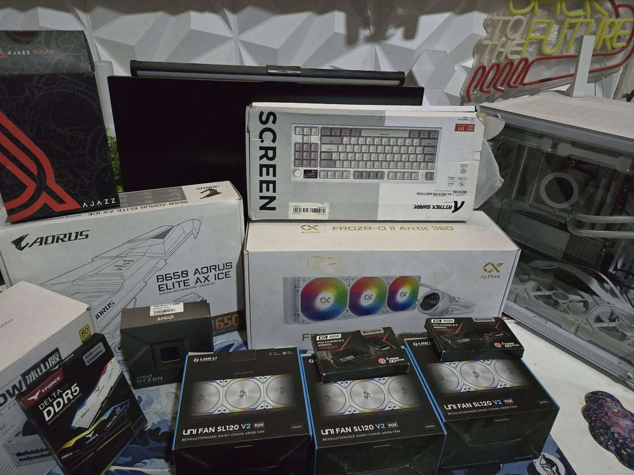 بدون كرت شاشة • R5 7600X • ٣٢ جيجا DDR5
