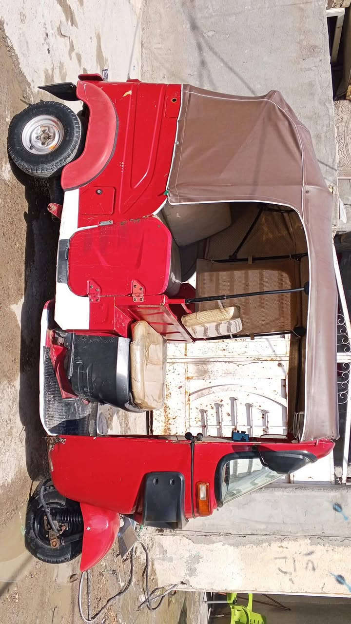 17محدثه و21 كامله من مكينه ودشبول وبدي بس اوراقه 17 كبل لشارع مناقصه شي عارضينه3750وبيه مجال مكاني بغداد جسر ديالى بلعريفيه ***********
