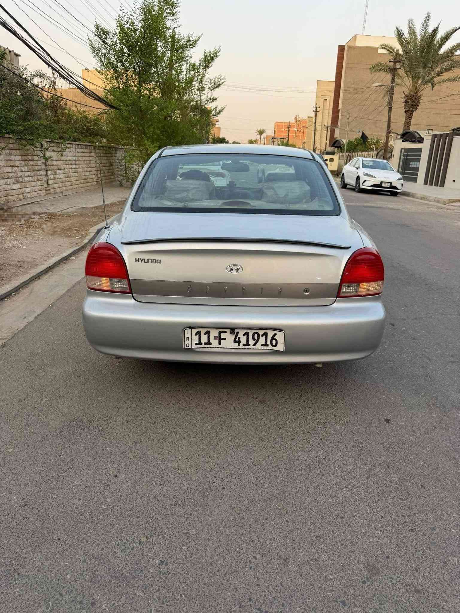 للبيع سوناتا موديل 2001،،،صبغ عام. تبريد ثلج. كير اوتو. محرك اربعه سلندر. سياره كلش نظيفه. داخل نضيف رقم بغداد سبب البيع عندي بناء سعر 55 بيها مجال مكاني بغداد كراده رقمي ***********
