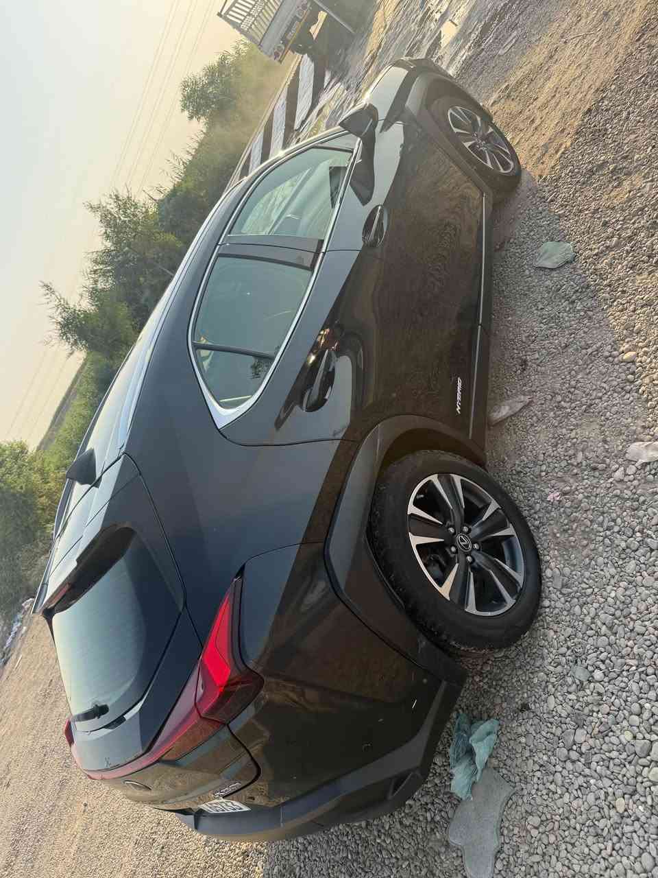 سلام عليكم
للبيع لكزز UX250 h هايبرد موديل 2022 السيارة فول مواصفات للأخير مابيها شي نقص الضرر صورته مرفقة ويه الصور ممشى السيارة 45  ميل 
 السعر 180ورقة
للتواصل :‭***********‬
