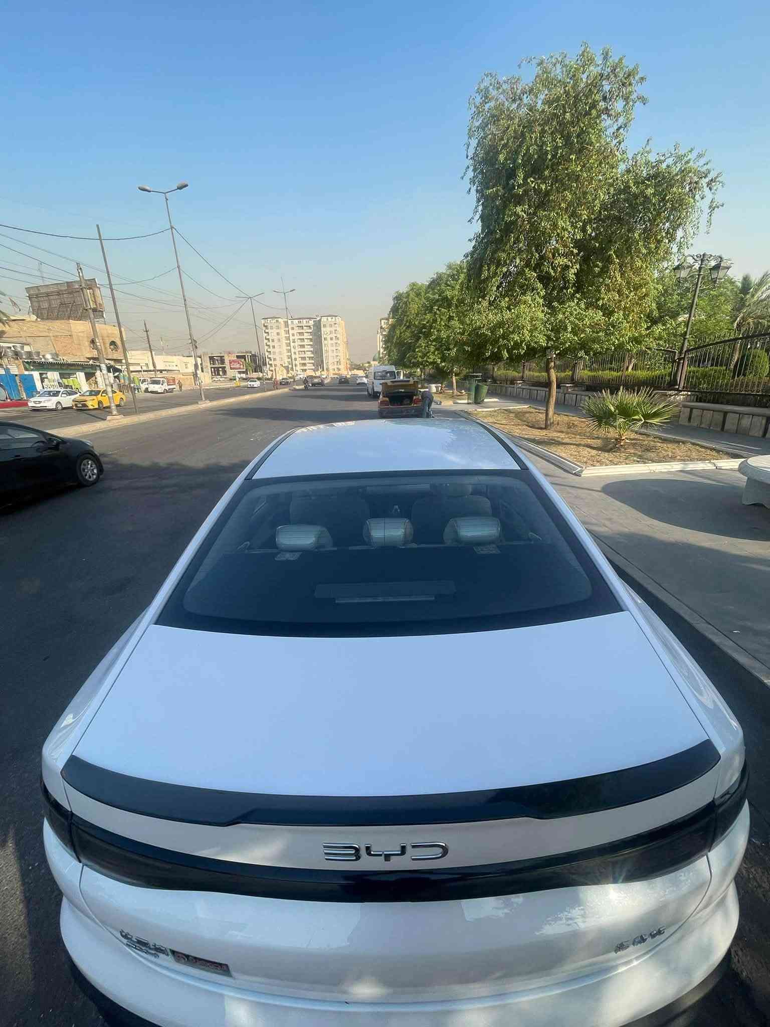 السلام عليكم للبيع سيل 5 2025
بيها تكحيل  ورصعة بالباب سيارة جديدة وجاهزة الارضية مدوشمة جلد دوشمة حماية للكشنات  شاشة معربة ومنزل برامج غراضها كاملة رقم بغداد باسمي مكاني بغداد السعر 20.250 وبيها مجال ***********
