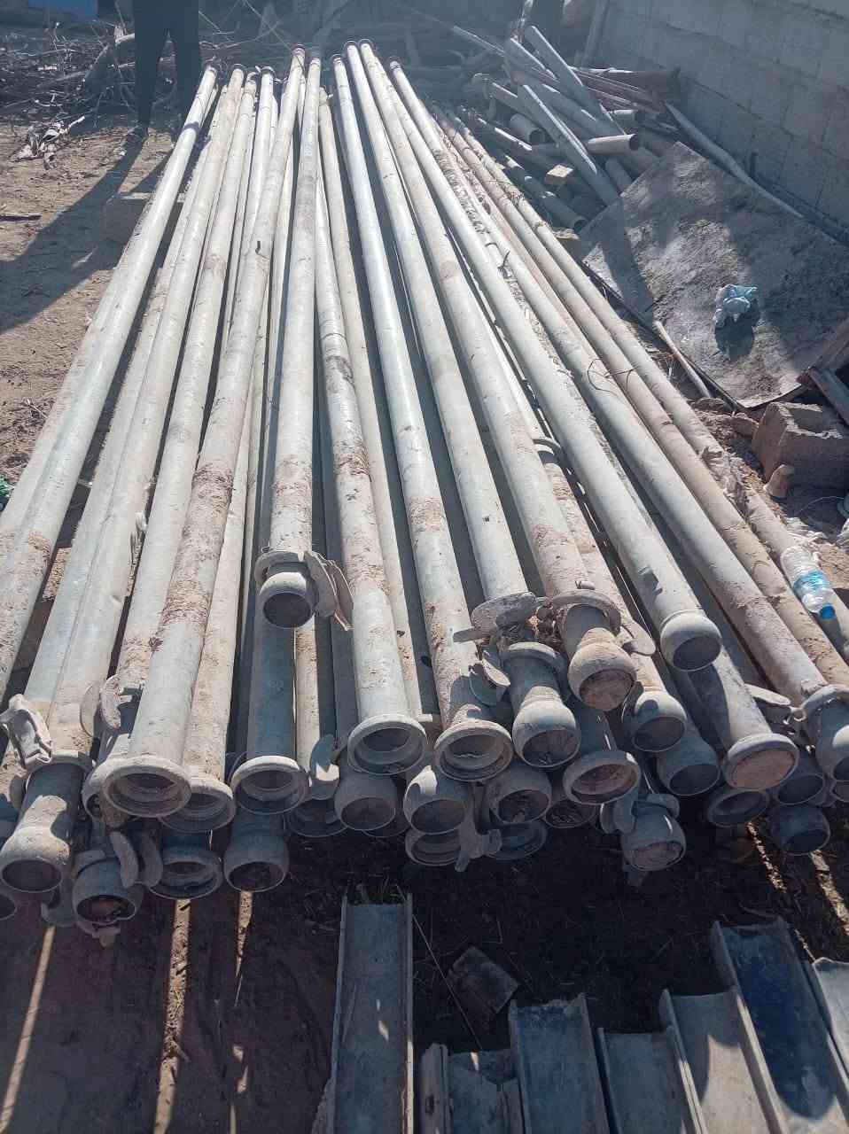 السلام عليكم يوجد شيلمان للبيع الطول 4امتار وبواري مغلون الطول 6امتارابو 3انج من يرغب بالشراء الاتصال ***********
