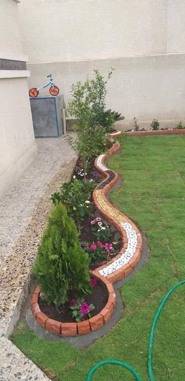 حديقتك… مساحتك الأجمل 🌿✨
نحوّل كل زاوية لمساحة خضراء تفتح النفس 💚
تصميم • تنسيق • تنفيذ •تنضيف • تاسيس مرشات
📩 للاستفسار والتصميم، تواصلوا  ع رقم ***********
