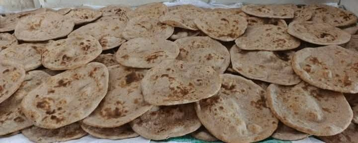 خبز حار • خبز سمسم • توصيل بابل