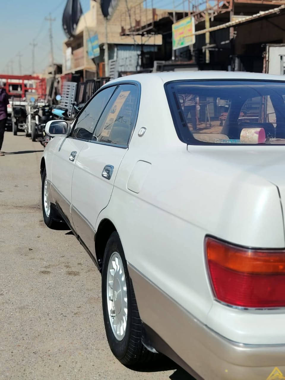 سلام عليكم للبيع بطه منفصل مديل 1995 سياره جاهزه تبريد حداديه مكينه كله جديد كهربائيات كله شغاله سنتر لك شغال رقمه بغداد نكليزي بسمنه السياره مكفوله من كص ونقل جثه مصبوغه عام جماليه السعر 60وبيها مجال اخوان مكلف بنشر اتصال ع رقم ***********
