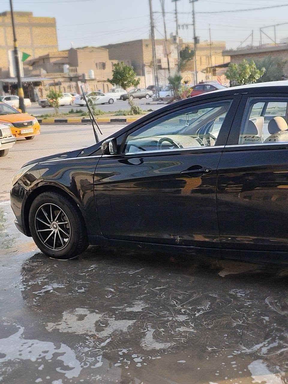 سوناتا موديل 2011 خليجي بسمي حره حداديه اماميه خلفيه بجيس جاهزه تخم تاير جديد تبريد منضومه بجيس توني سويته ثلج لايت زنون كير محرك 2400 دوش  كفاله نقصه مشط بس سعره 90 وبيه مجال لطيبين مكلف بنشر
هذا رقم صاحب سياره ***********

