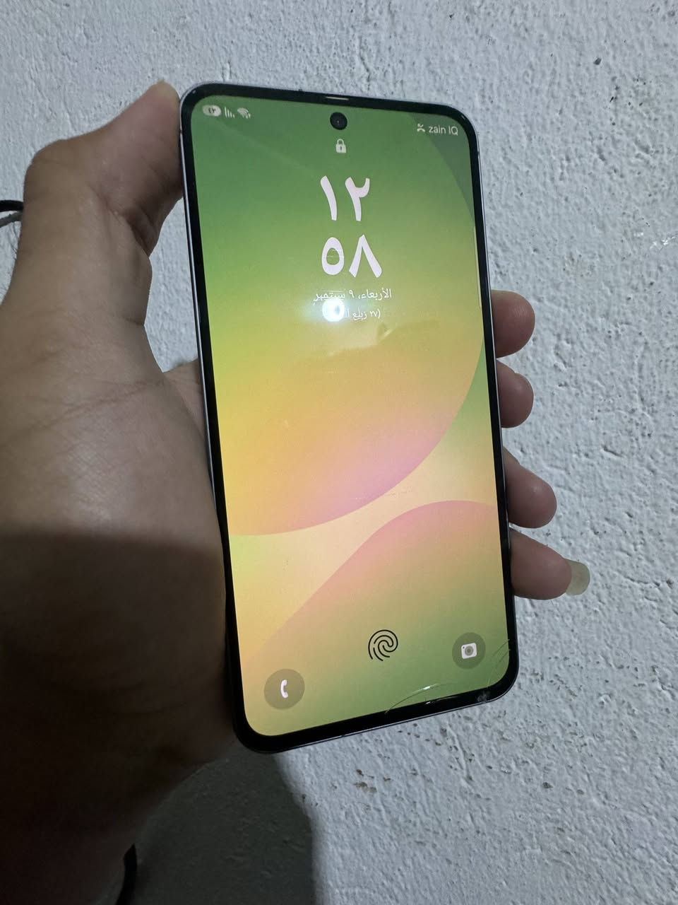 سامسونج A56 5G نسخة الشرق الأوسط، دبل سيم، 256GB رام 12GB. جهاز نظيف واستخدام طبيعي، بس بيه كسر بسيط بزاوية الشاشة وما يأثر على الاستخدام. بدون كرتونة وملحقات، جهاز فقط. بغداد – البياع. أراوس 13، 14، 15، 16 وأقبل تبديل بشاشة أو جهاز مناسب.

نص مكتوب في الصور:
- العناية بالجهاز جيد قم بالتحسين الآن لتحرير مساحة إضافية في الذاكرة. تحسين الآن البطارية ٤٣% بقي ١ من الأيام ١٩ من الساعات مكان التخزين ١٢% مستخدم ٢٠,٩ جيجابايت | ٢٥٦ جيجابايت الذاكرة ٤٨% مستخدم ٥,٧ جيجابايت | ١٢ جيجابايت حماية التطبيق غير مفعل الأداء
- حول الهاتف Galaxy A56 5G إعادة تسمية اسم المنتج Galaxy A56 5G اسم الطراز SM-A566B/DS الرقم التسلسli R5CY72668NE SIM 1 رقم الهاتف 22222 الشبكة zain IQ IMEI 1 356749201256676 SIM المتاحة IMEI 2 356836791256677 معلومات الحالة معلومات قانونية