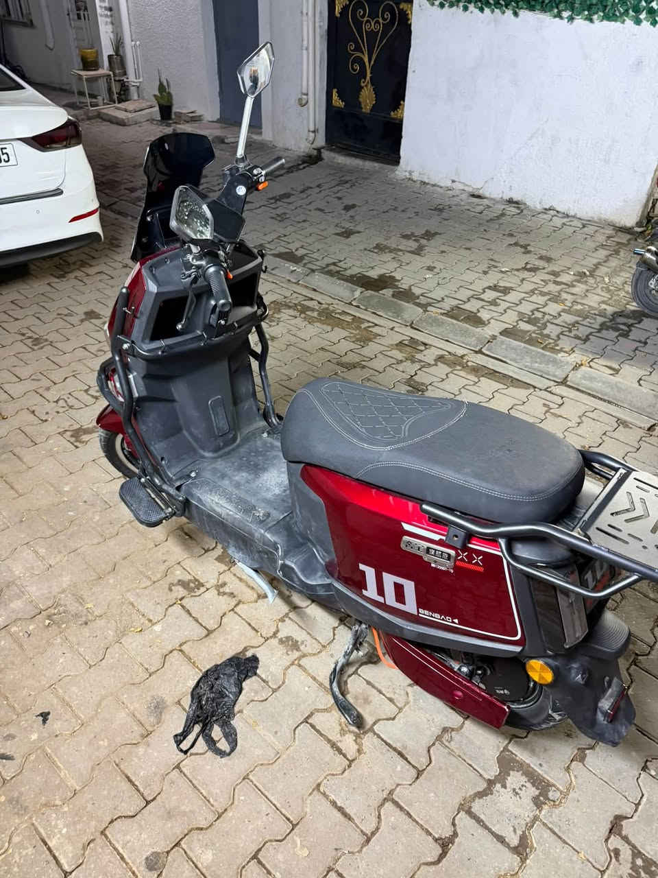 سلام عليكم

دراجه شحن صاعقه 85.                                                 ملف 2000 عدد البطاريات6                                        4 نمر بيهه                                                                     بصمه وسويج.                                                بطارياتهه جديده بيهه نضام R  الدراجه كامله للاخير سعرهه850 وبيهه مجال

***********
مكان بغداد الاسكان
