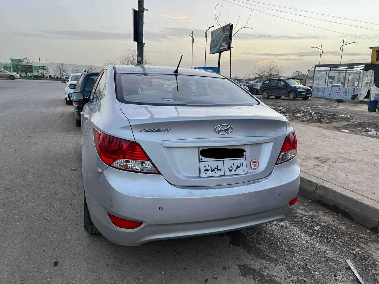 هۆندای ئەکسنت ٢٠١٧  خەلیجی فول مواسەفات بەس سڵایت نیە ABS ناو زەرد ئاوێنە کارەبای و ئیشارات  بێ بۆیاغە تۆزێ ساردی هەیە پاتری و ڕۆن تایەی تازەیە بێ مەسرەف تا بڵێ پاکە سعری ١٠٥ گەڵاو مەجالێکی کەم *********** السليمانية, العراق

