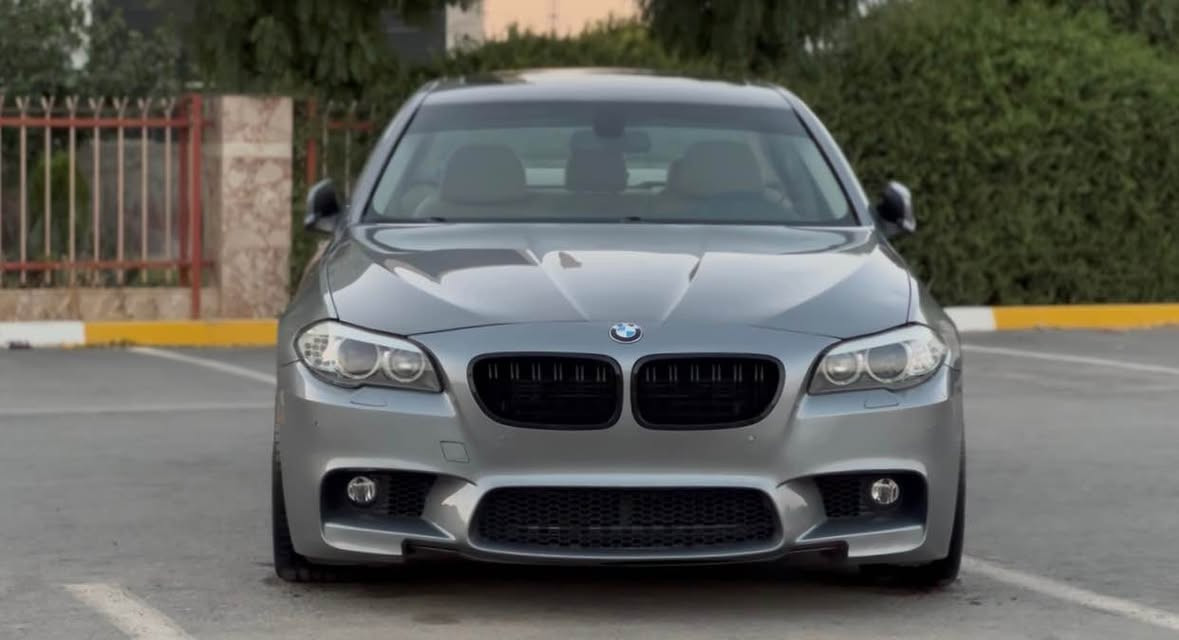BMW F10 N63 550i Twin Torbo Xdrive 2012
سڵاو هاوڕێیان ئه‌و بیئێمه‌ بۆ فرۆشتن مه‌كینه‌  550  V8توین تۆربۆ بێ بۆیاغ ساغه‌ سه‌یاره‌كه‌ مواسه‌فات "سڵاید گه‌وره‌ كوشن جڵد كوشن سیاحی كوشن كاره‌باهه‌ردوو كوشنی پێشه‌وه‌ غه‌زن سوكان كاره‌با ناو زه‌رد چوار ویل و تایه‌ی 19M دوو سایز كیتی كراوه‌ به‌ M پشت و پێش عاسه‌ كامێڕه‌ و زۆر مواسه‌فاتی تر سه‌یاره‌كه‌ زۆر جوان و توندوو تۆڵه‌ گێڕوو مه‌كینه‌ و كاره‌بایه‌تی به‌شه‌رتی ده‌ فیته‌ر و ده‌ كۆمپیوته‌ر  سه‌یاره‌كه‌ بێعه‌یبه‌ هه‌موو شتی ئیش ئه‌كات بێ نه‌قصه‌ 99 mil رۆیشوه سه‌یاره‌كه‌ علوجه‌ بێ كۆده‌ به‌شه‌رت ماڵ مه‌ده‌نی سه‌یاره‌كه‌ له‌ ڕسمه‌كان جوانتره‌" بۆ زانینی نرخ  یان مه‌سج بنێره‌ یان په‌یوه‌ندی به‌و ژماره‌ ته‌له‌فۆنه‌وه‌ بكه‌ *********** رانية, السليمانية
