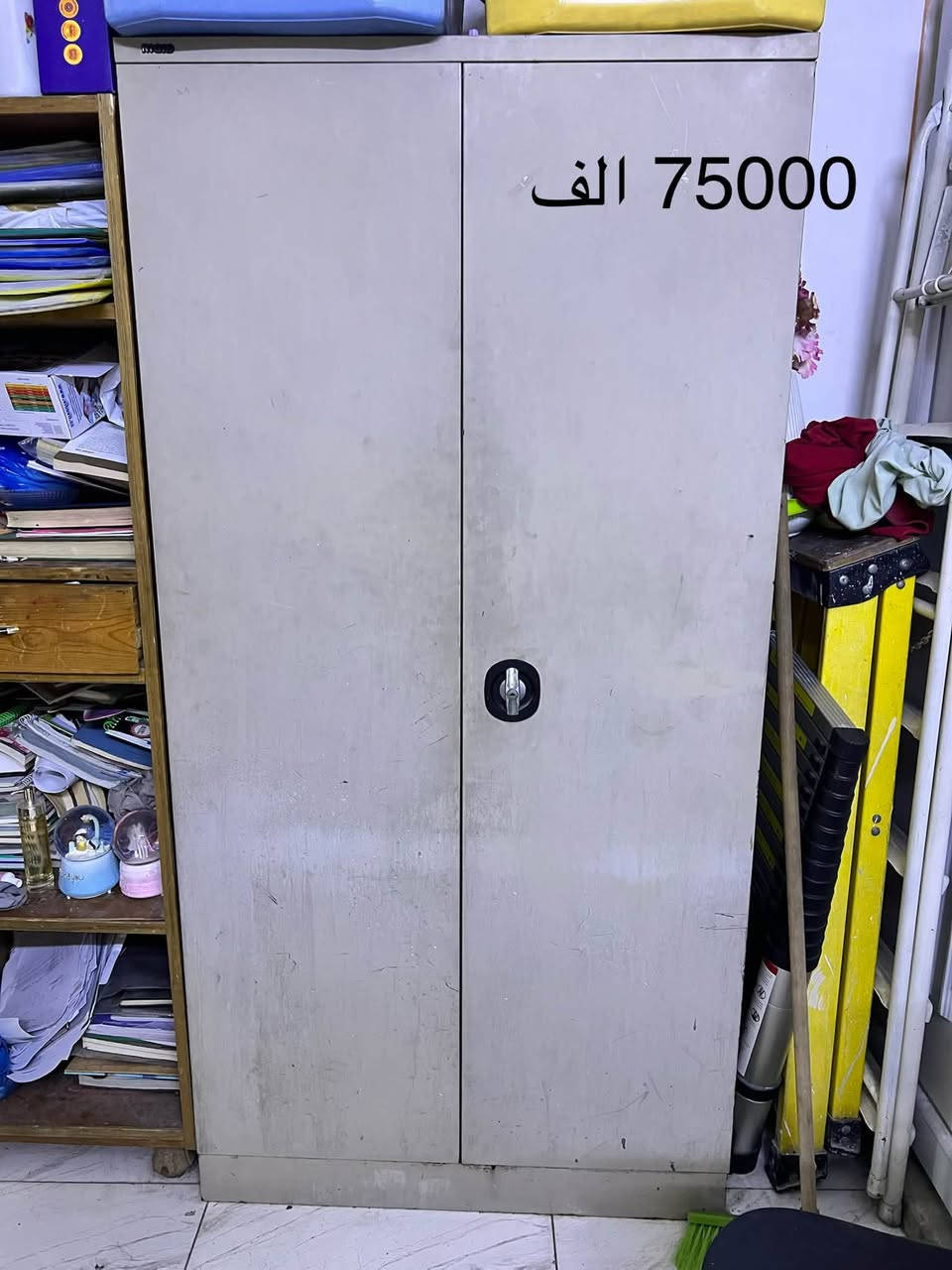 سلام عليكم من رخصه الادمن الاسعار موجوده بالصور  للتواصل ***********وات ساب

نص مكتوب في الصور:
- 40.000 الف
- 50.000 الف
- 75000 الف
- 150.000 ألف
- سعودي الوطني نظيف 500 لتر 50,000 الف
- 10.000 الف
- 150.000 الف