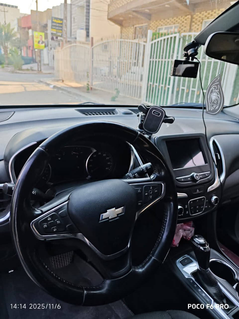 السلام عليكم Chevrolet 2019
شوفرلت كونكس 2019

فول مواصفات: عدة الفتحة 

4 ابواب بصمة: وجنطة 

جنطة: كهربائي شفط

خزن: ميموري 

محرك: 1500 تيربو 🤯🛫

سستم: صوت كامل 

شاشة: دشبول 

شاشة: اعطال عداد

بيهة قطعتين جاملغ وبنيد 

صور الحادث موجودة 

للبيع او مراوس ب أحدث حسب القناعة 

النجف للأستفسار خاص او ***********

نص مكتوب في الصور:
- 14:14 2025/11/6 POCO F6 PRO