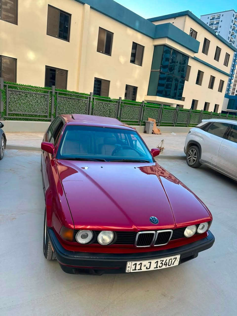 BMW 730i 1990
مفتوح ٦سلندر 
مكينه كير مكفولات  
تبريد ثلج انجماد
 صدر امامي خلفي جديد
 تخم تاير و ويلات جدد
 صبغ درجه اولا 
السياره معمره من لصفر 
عده مال بي ام كامله 
غرفه جديده 
لسياره يعجز الوصف عنها ترايهه  وين متريد وشرط ٢٣٠ معدلك

شنو الي ابالك بيها شغال حته من ترفع اليده مال باب و مقفله يشتغل كلوب البطن مالتها 

السيارة جاهزه من كلشي 

العنوان بغداد الكاظميه 
السعر. 88 ورقه وبيهه مجال كلش قليل 
***********
