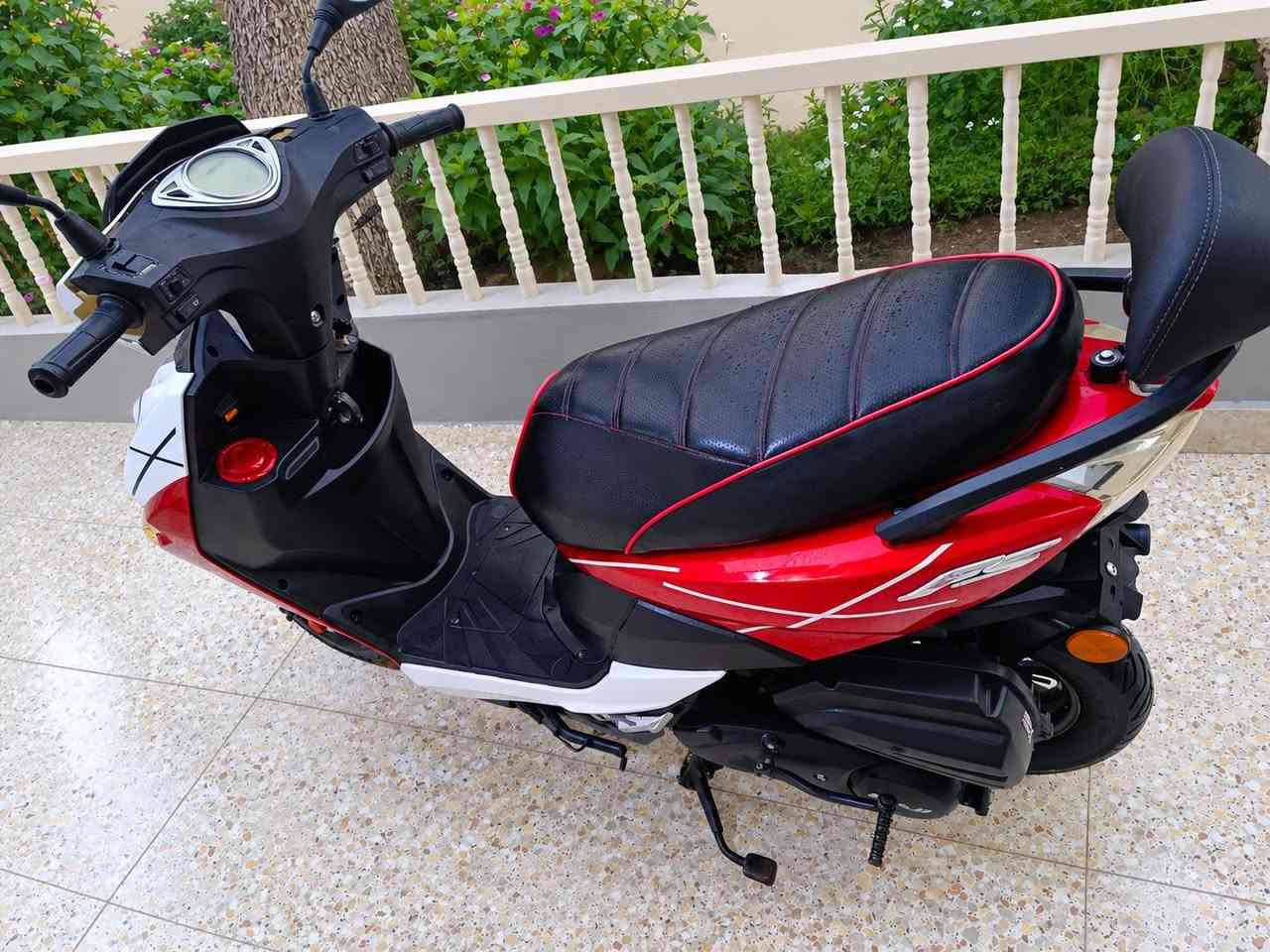 دراجة fs 2022 للبيع
دراجة جاهزة نكرة سلف 🛵🛵🛵🛵
مكينة تجفيت نظيف و جديد لا تنقيص و لاتبخير
كابريترة جديدة وكالة 
كهربائيات⚡⚡⚡ كلة شغالة 
بصمة تشغيل عن بعد دراجة خير من الله و معتني بية مال جناي 
العنوان / واسط / الكوت / داموك
السعر على الخاص و للاستفسار اكثر الاتصال على الرقم *********** واتساب
