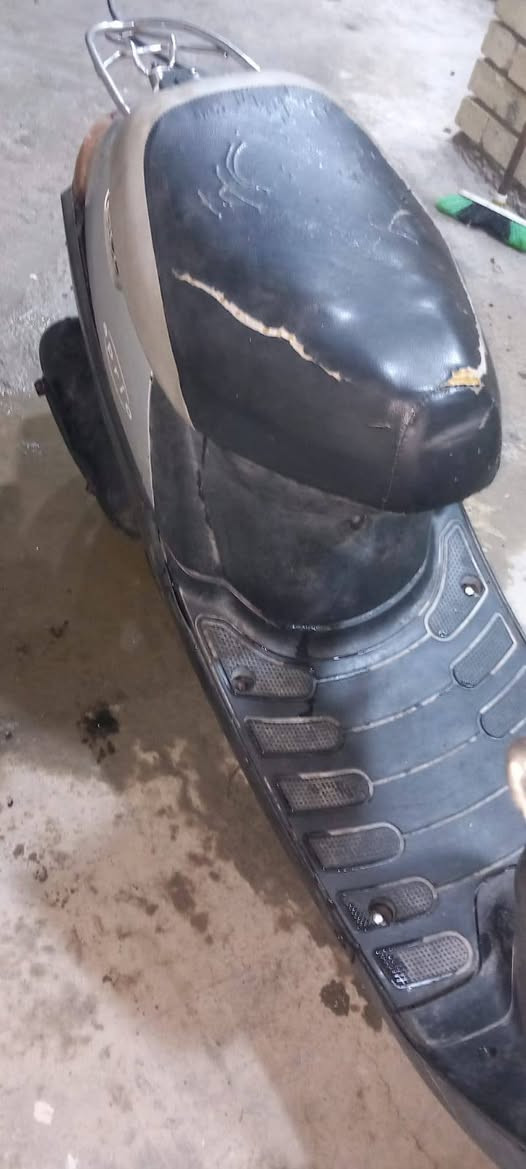 بطه للبيع شاصي مكفول مكينه نضيفه سعر 250وبيها مجال كربلاء الحر ***********
