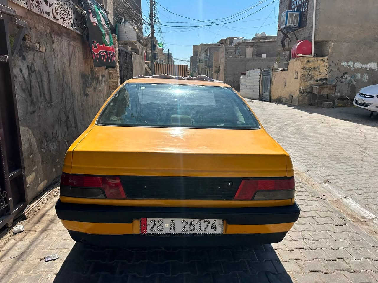 ✨ **بيجو روى موديل 2010 للبيع** ✨
* **السيارة باسمي** وتحويلها مضمون 💯

 * **الرقم:** نجف دولي (السنوية والهزة **ما ساقطات** وأمورها القانونية كاملة).

 * **المكان:** بغداد - الشعلة.

 * **المحرك والكير:** محورة (محرك وكير أوتو برنس) ومعمرة جديد، صدر وجاهزية تامة.

مصفره هيئه وغرامات تاخذ جاهز 

 * **مصبوغة عام (على نظافة وتجديد شكل).

 * **الإضافات:** تخم دبلات جديد بالكامل + صالنصة جديدة+ منظومه زنون + مصفره غرامات وهيئه 

 * **النواقص:** نقصها فقط تبريد، عدا ذلك السيارة كاملة وجاهزة للركوب وما تحتاج أي مصاريف ثانية.

💵 **السعر المطلوب:** 27ورقة (وبيها مجال بسيط ).

📞 **للتواصل والاستفسار (اتصال + واتساب):**

***********
